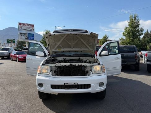 Used 2004 Toyota Sequoia Limited RWD image 90