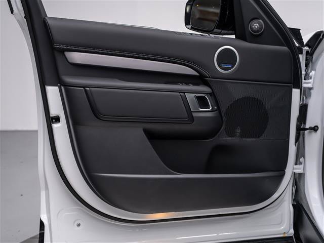 New 2026 Land Rover Discovery Dynamic SE AWD/4WD image 23