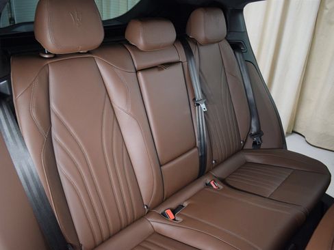 Certified 2024 Maserati Grecale GT AWD/4WD image 18