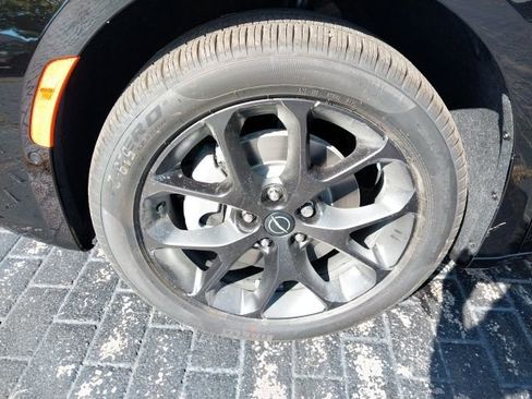 New 2026 Chrysler Pacifica Limited w/ S Appearance Package image 17