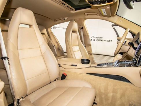 Used 2012 Porsche Panamera 4S image 16