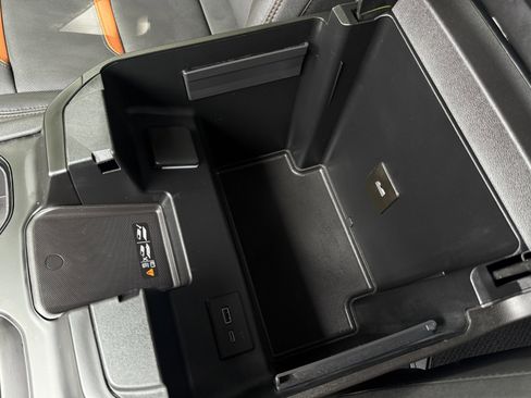 Used 2024 GMC Sierra 1500 AT4 w/ Technology Package image 37