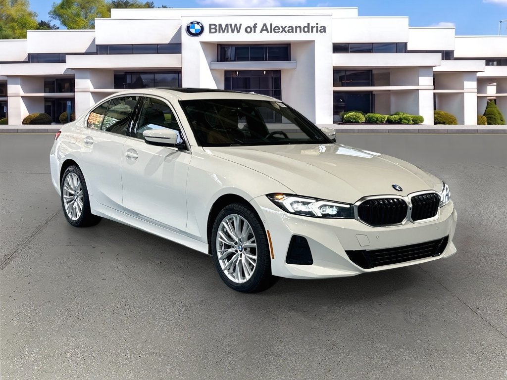 Used 2024 BMW 330i xDrive Sedan w/ Premium Package AWD/4WD image 3