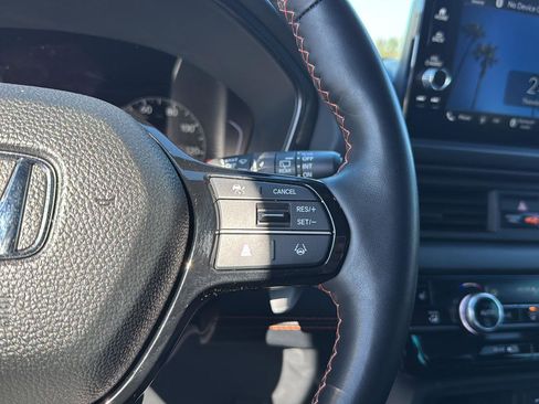 Used 2024 Honda Pilot TrailSport image 19