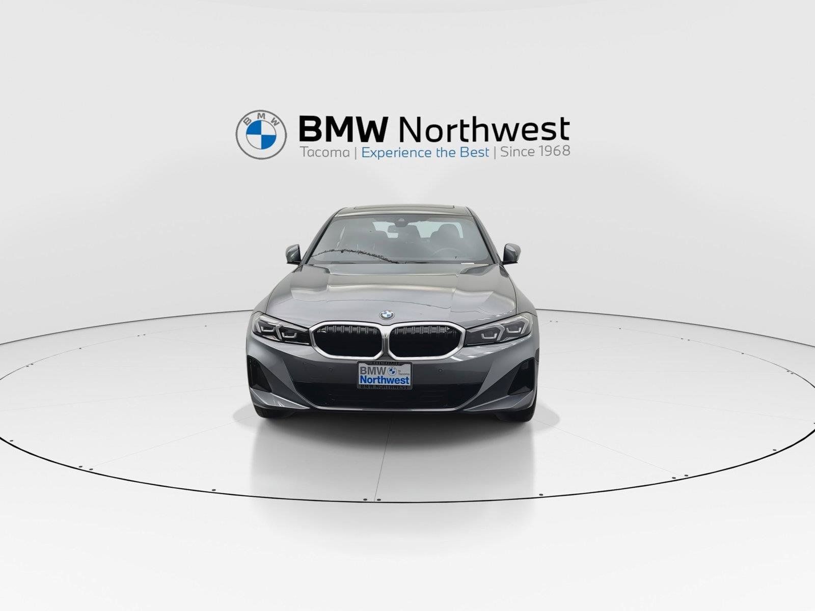 Used 2024 BMW 330i xDrive Sedan w/ Convenience Package AWD/4WD image 7