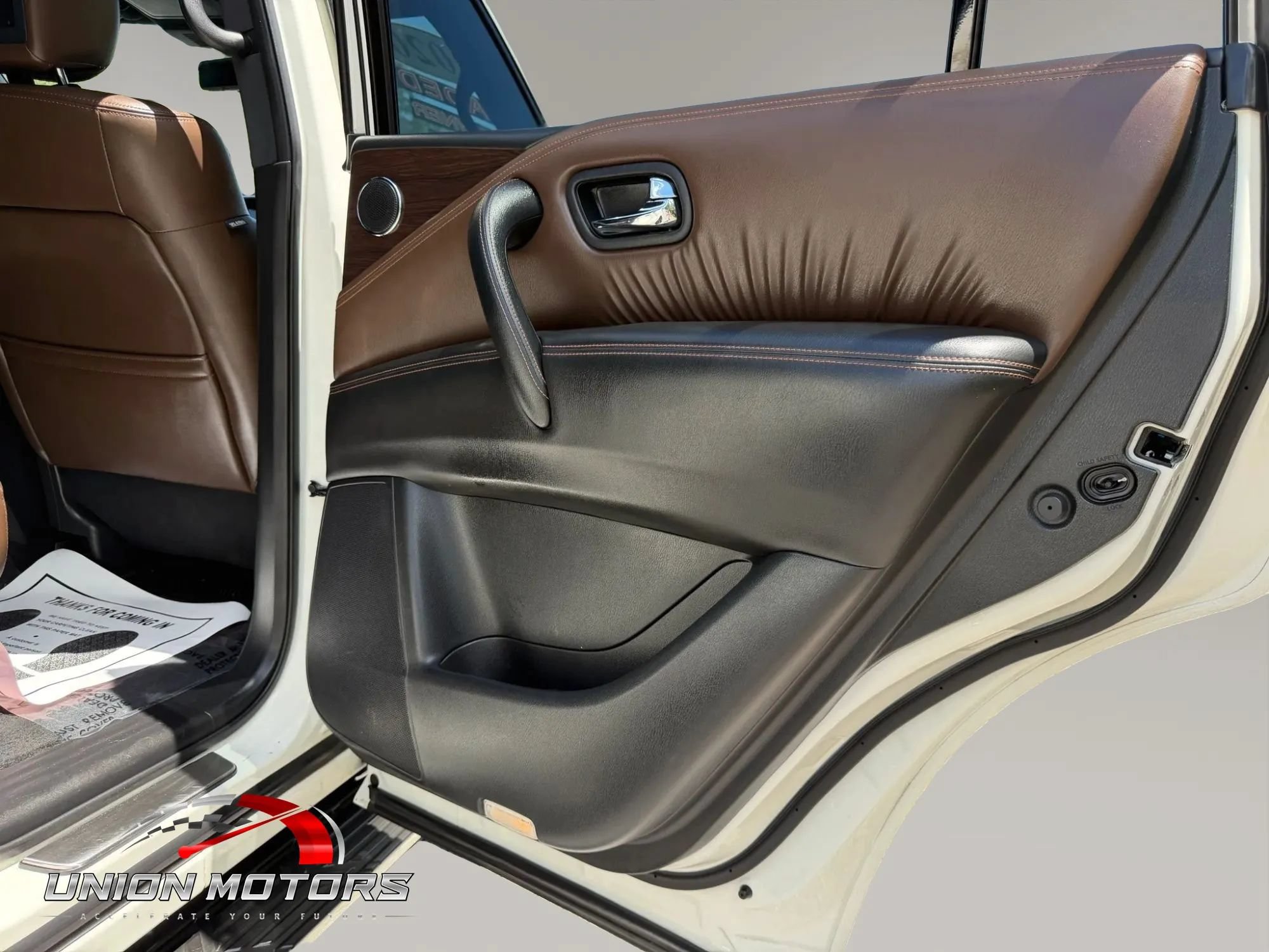 Used 2020 Nissan Armada Platinum w/ Platinum Reserve Package RWD image 30