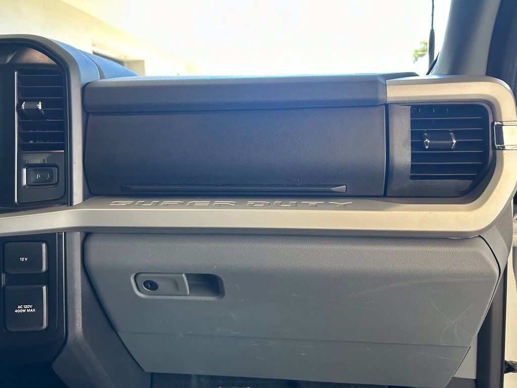 Used 2026 Ford F250 XLT AWD/4WD image 27
