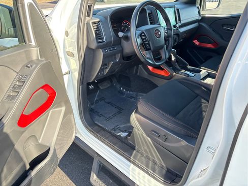 Used 2024 Nissan Frontier PRO-4X w/ Off-Road Protection Package image 13