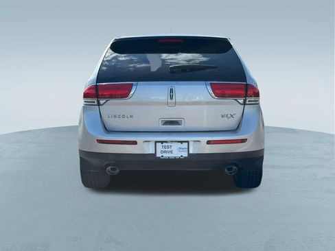 Used 2013 Lincoln MKX FWD image 7