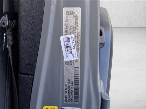 Used 2021 Jeep Wrangler Unlimited Rubicon image 24