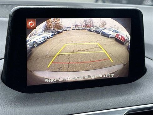 Used 2018 MAZDA MAZDA3 Grand Touring image 19