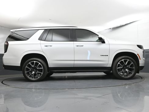 Used 2025 Chevrolet Tahoe RST w/ Comfort Package AWD/4WD image 26