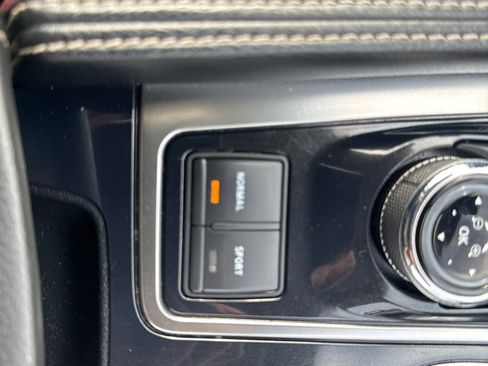 Used 2018 Nissan Maxima 3.5 SL image 38