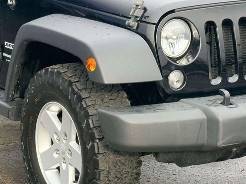 Used 2018 Jeep Wrangler Unlimited Sport S image 5