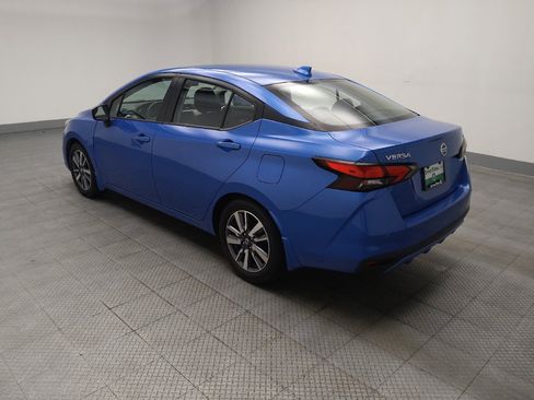 Used 2020 Nissan Versa SV FWD image 3