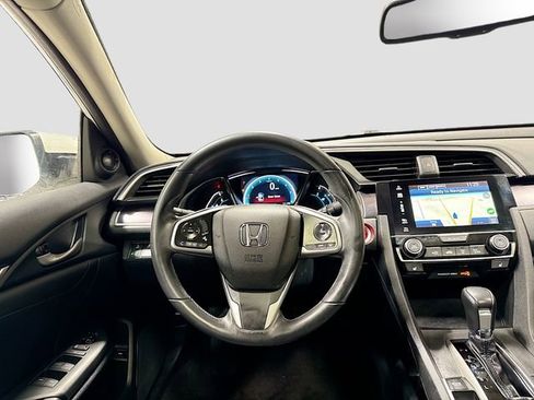 Used 2018 Honda Civic Touring image 25
