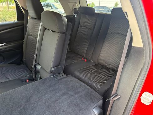 Used 2020 Dodge Journey SE FWD image 44
