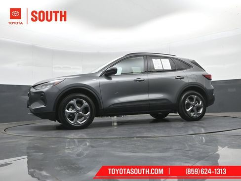 Used 2025 Ford Escape ST-Line AWD/4WD image 40