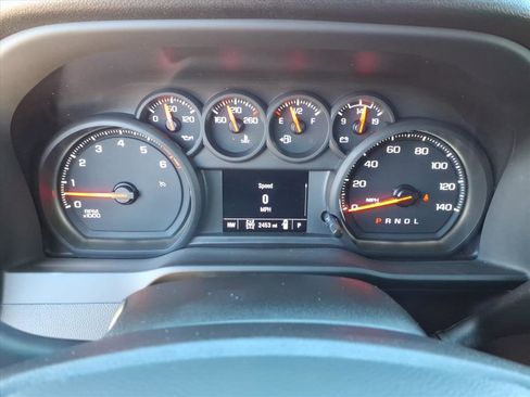 Used 2025 Chevrolet Silverado 2500 Custom w/ Custom Convenience Package image 18