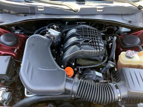 Used 2020 Dodge Charger SXT w/ Leather Interior Group RWD image 33