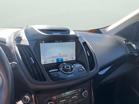 Used 2017 Ford Escape Titanium image 31