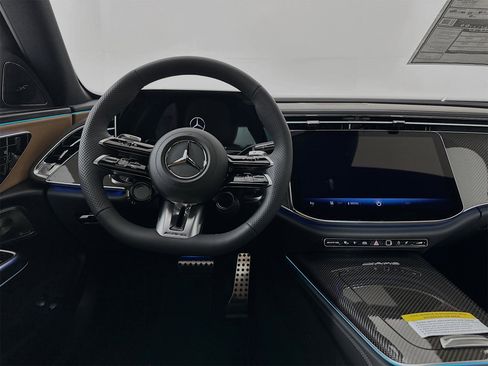 New 2026 Mercedes-Benz E 53 AMG e 4MATIC Sedan image 25