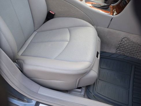 Used 2006 Mercedes-Benz E 350 Sedan image 50