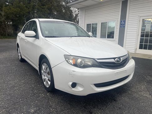 Used 2011 Subaru Impreza 2.5i image 2