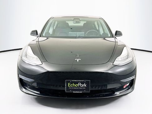 Used 2018 Tesla Model 3 Long Range RWD image 2
