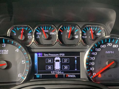 Used 2017 GMC Yukon SLE w/ SLE Value Package image 24