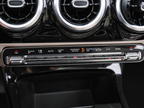 Used 2019 Mercedes-Benz A 220 image 26