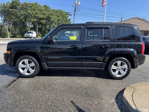 Used 2015 Jeep Patriot High Altitude FWD image 5