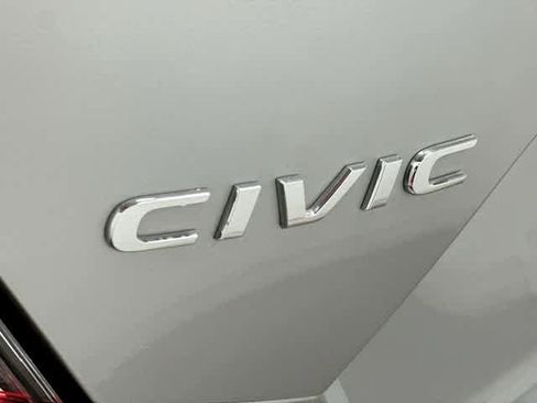 Used 2019 Honda Civic EX image 29