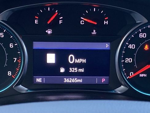 Used 2023 Chevrolet Traverse RS image 16