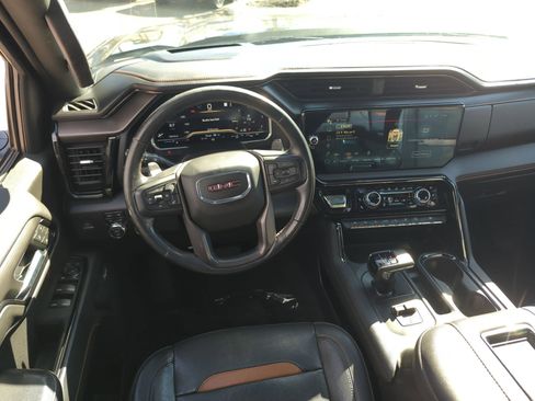 Used 2022 GMC Sierra 1500 AT4 w/ AT4 Premium Package image 29