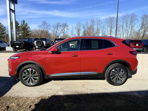 Used 2025 Buick Envision Preferred image 2