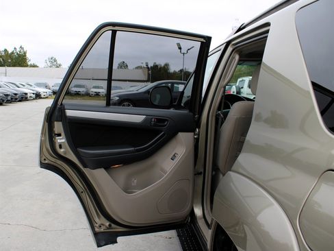 Used 2006 Toyota 4Runner SR5 image 21
