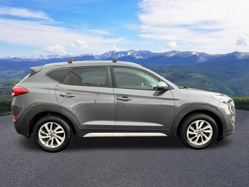 Used 2017 Hyundai Tucson SE w/ SE Popular Package 02 AWD/4WD image 7