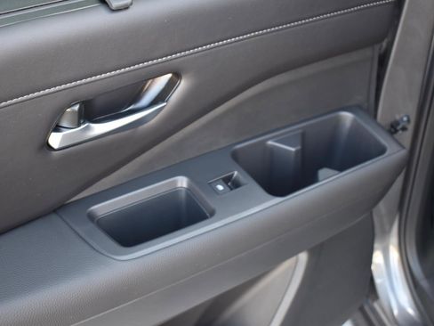 New 2026 Nissan Pathfinder SL FWD image 48