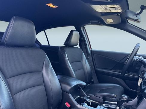 Used 2016 Honda Accord Sport image 31