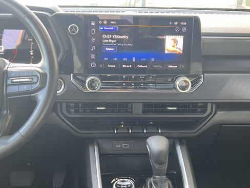 Certified 2023 Chevrolet Colorado Trail Boss w/ Technology Package image 29