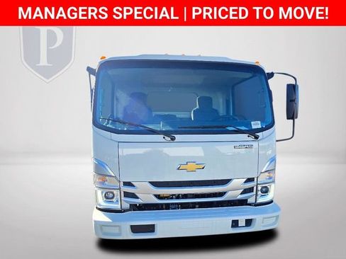 New 2025 Chevrolet Low Cab Forward image 12