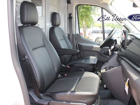 New 2025 Ford Transit 250 148 Medium Roof w/ Load Area Protection Package image 7