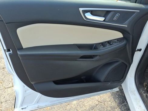 Used 2023 Ford Edge SEL w/ Convenience Package AWD/4WD image 11
