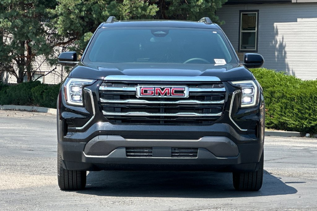 New 2026 GMC Terrain Elevation w/ Elevation Premium Package AWD/4WD image 3