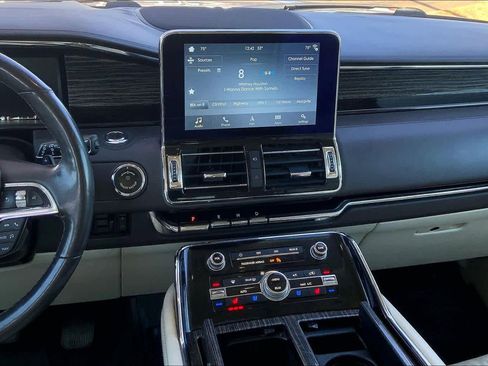 Used 2019 Lincoln Navigator Black Label w/ Cargo Package image 6