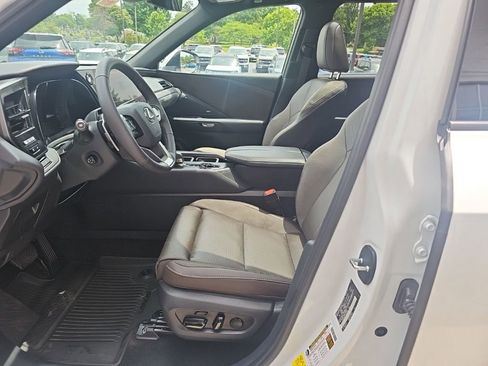 Used 2026 Lexus TX 350 AWD image 9
