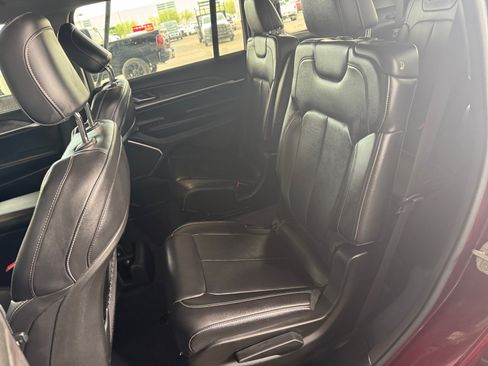 Certified 2022 Jeep Grand Cherokee L Limited w/ Black Appearance Package AWD/4WD image 28