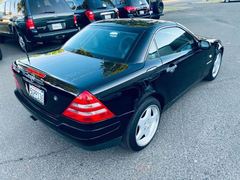 Used 1999 Mercedes-Benz SLK 230 image 4