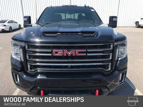 Used 2023 GMC Sierra 2500 AT4 w/ AT4 Premium Plus Package image 3